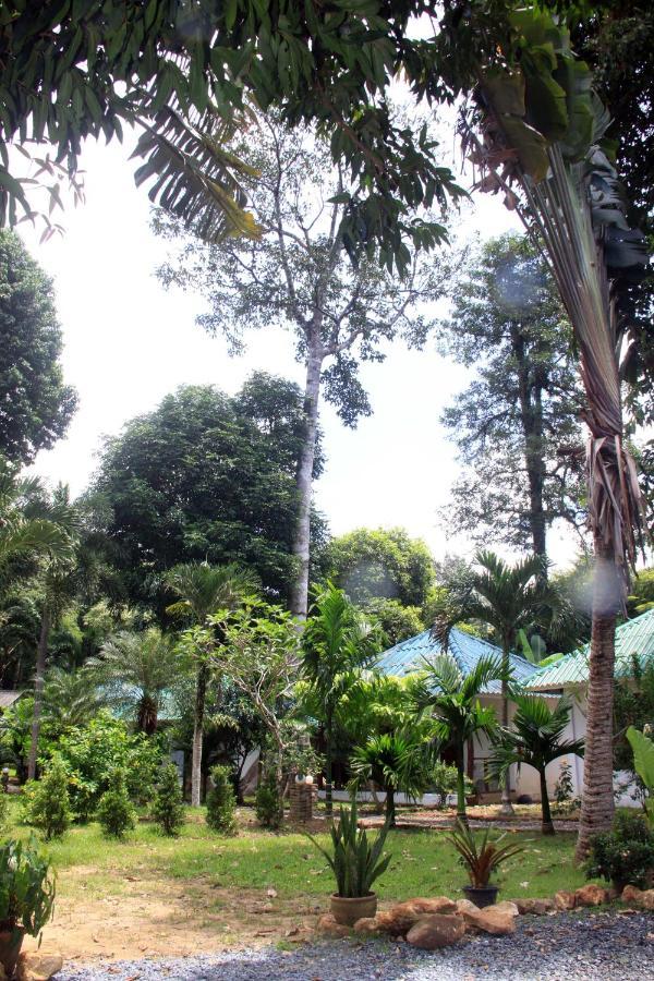 Tropical Paradise Leelawadee