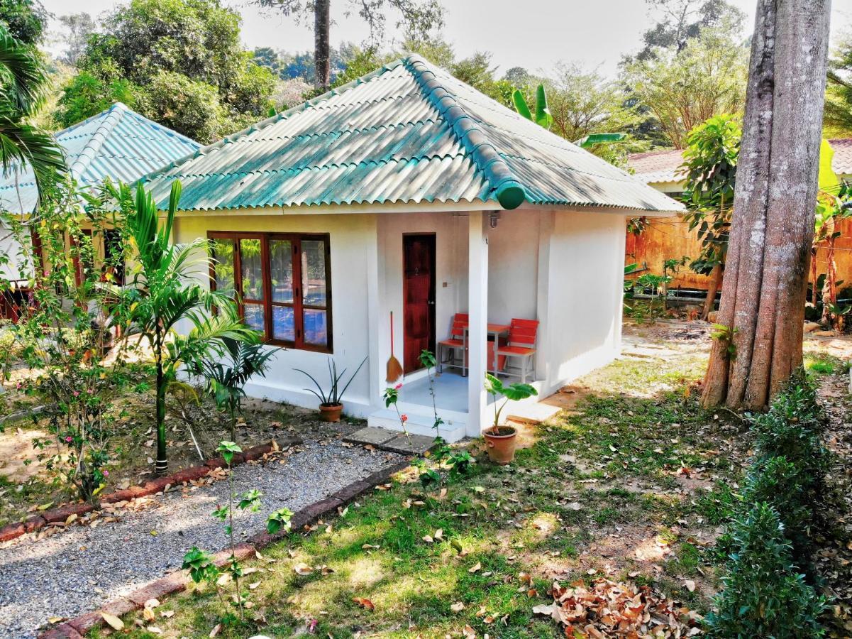 Tropical Paradise Leelawadee * Koh Chang